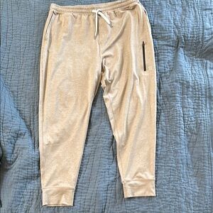 Vuori Tan Joggers with Elastic Waistband and Tapered Ankle